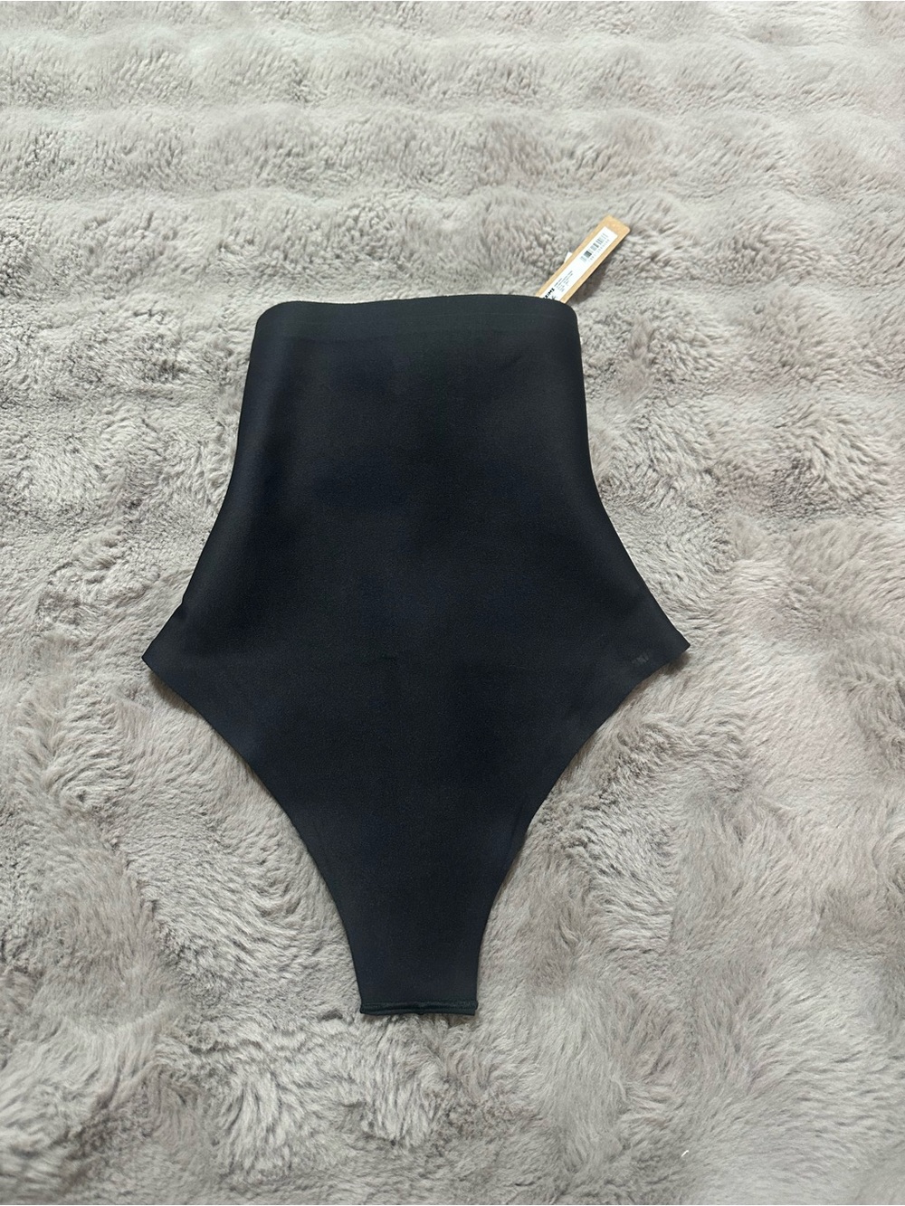 NWT SKIMS BODY CS HIGH-WAISTED Thong S Onxy